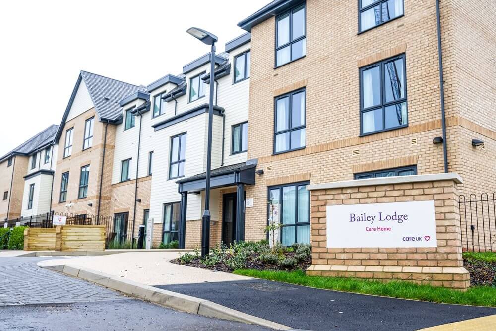 Second Chef - Bailey Lodge EXT 1