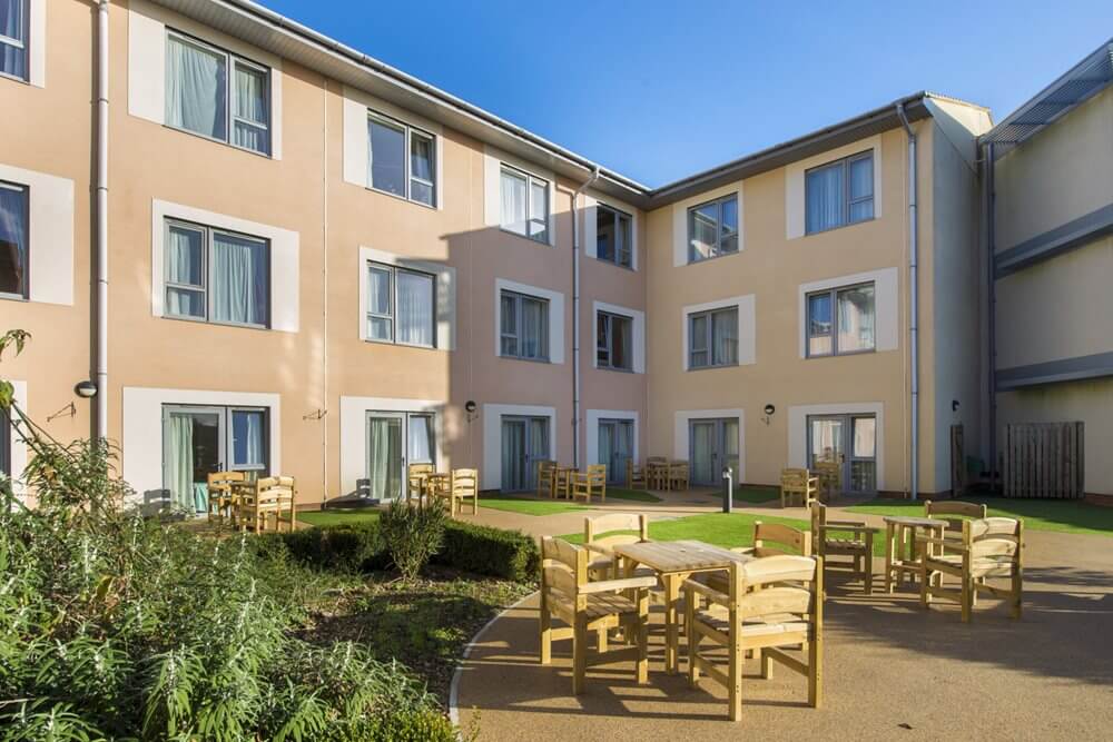 Oak House Care Home Slough, Berkshire Care UK