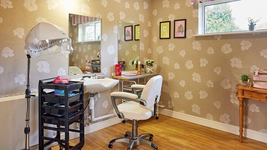 Chestnut View - Chestnut View salon
