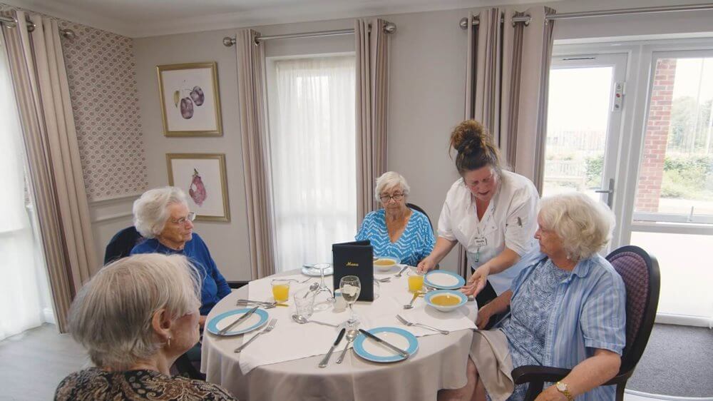 The dining experience at Charlton Lodge