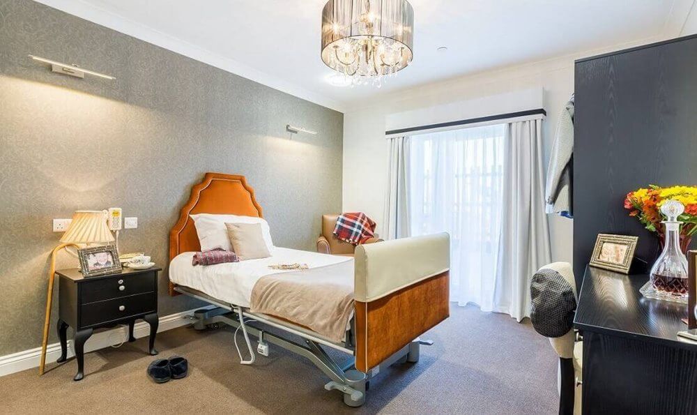 Domestic Cleaner - Bath- bedroom
