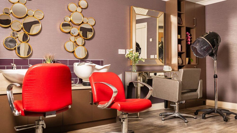 Kingsclear - Kingsclear salon