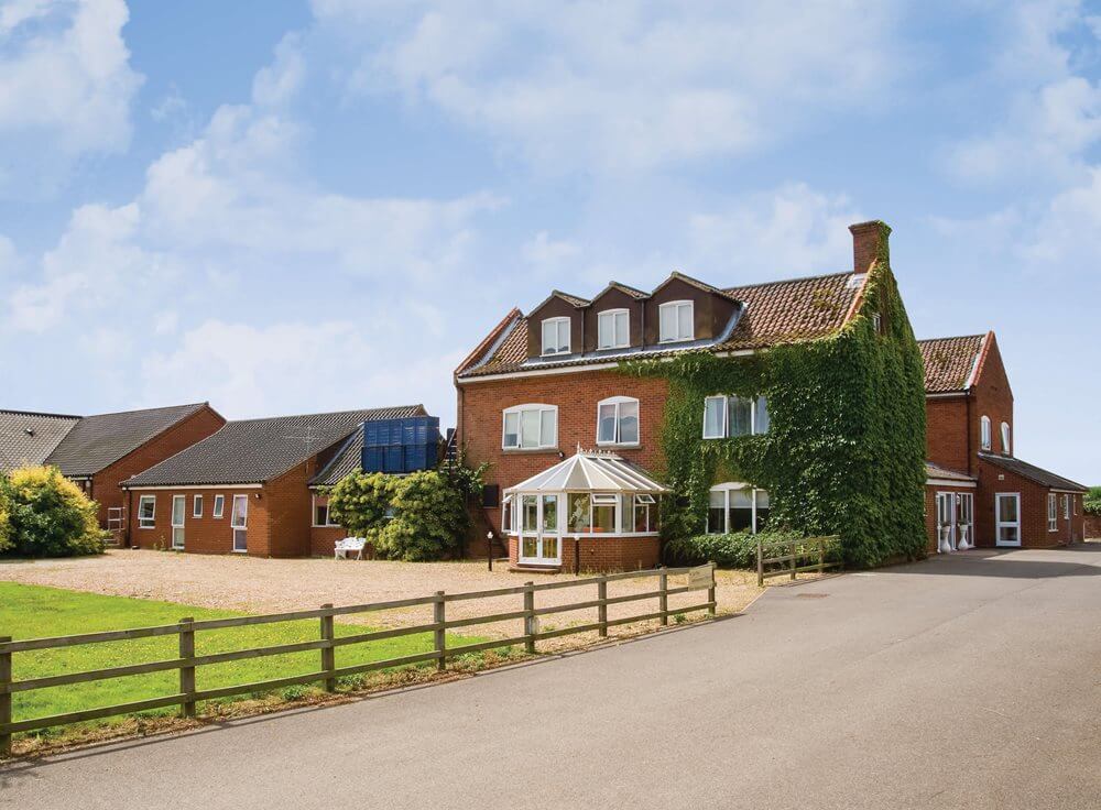 Oak Manor - Oak Manor lead