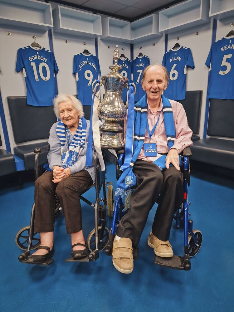 The team at Deewater Grange contacted the club after Corinne and Howard expressed their lifelong wish of going behind the scenes of their favourite football club.