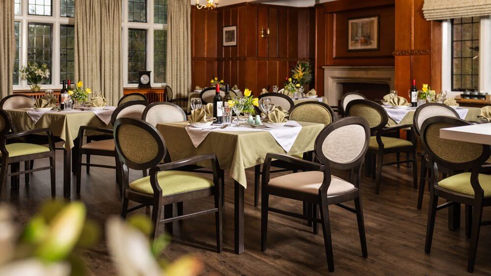 Huntercombe Hall - Huntercombe Hall dining room