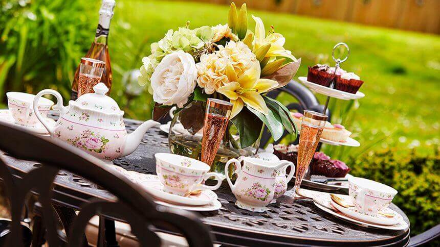 Oaklands House - Oaklands House garden 2 