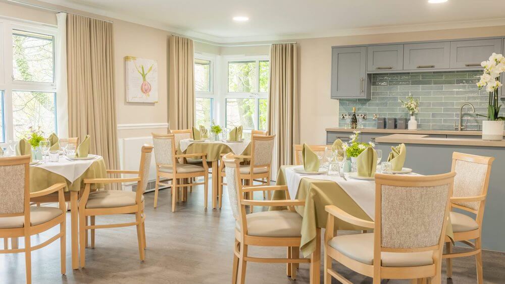 Beechwood Park - Beechwood Park dining room 