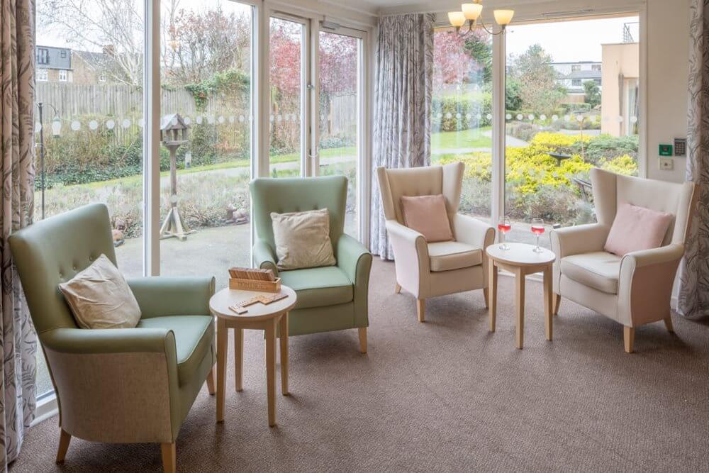 Manor Lodge - Manor Lodge lounge