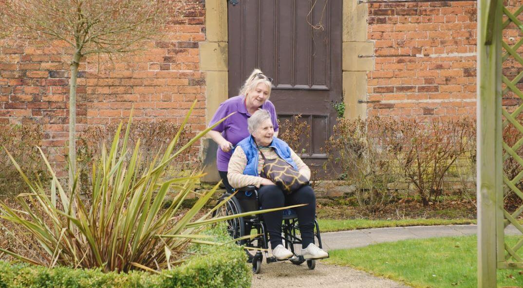 Living well with dementia at Abney Court