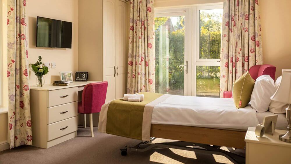 Ivy Court - Ivy Court bedroom 2