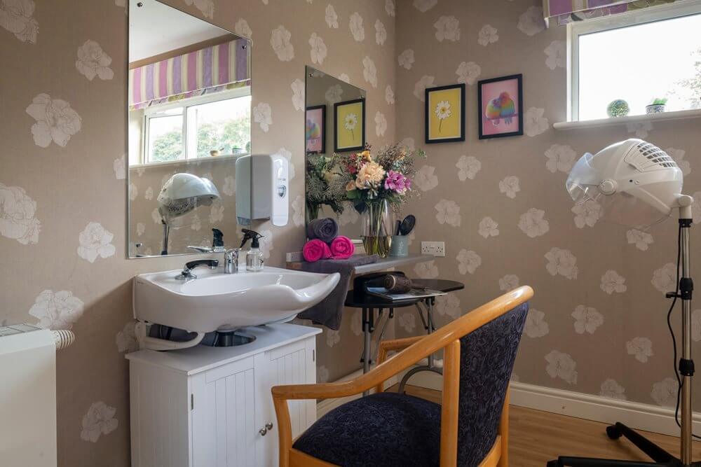 Chestnut View - Chestnut View salon
