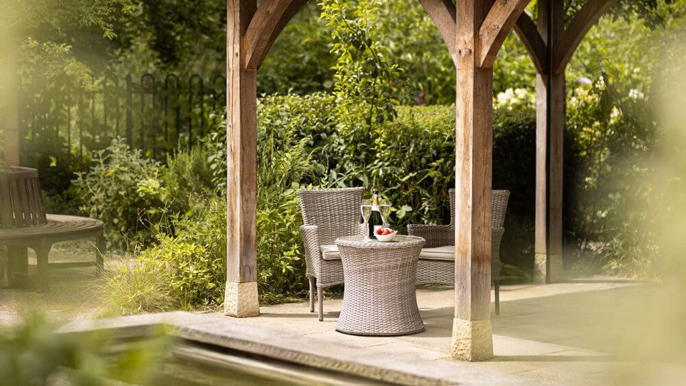 Riverside Place - Riverside Place garden 1