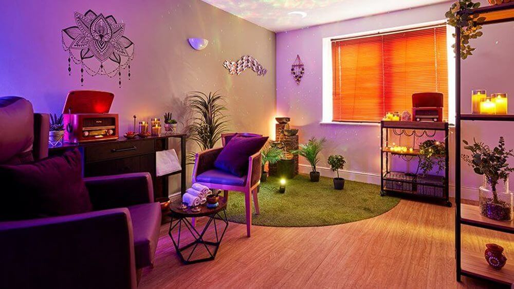 Priory Court - Priory Court namaste