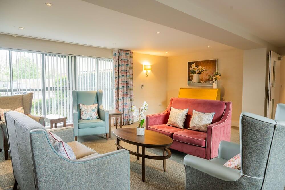 Walton Park - Walton Park lounge 1