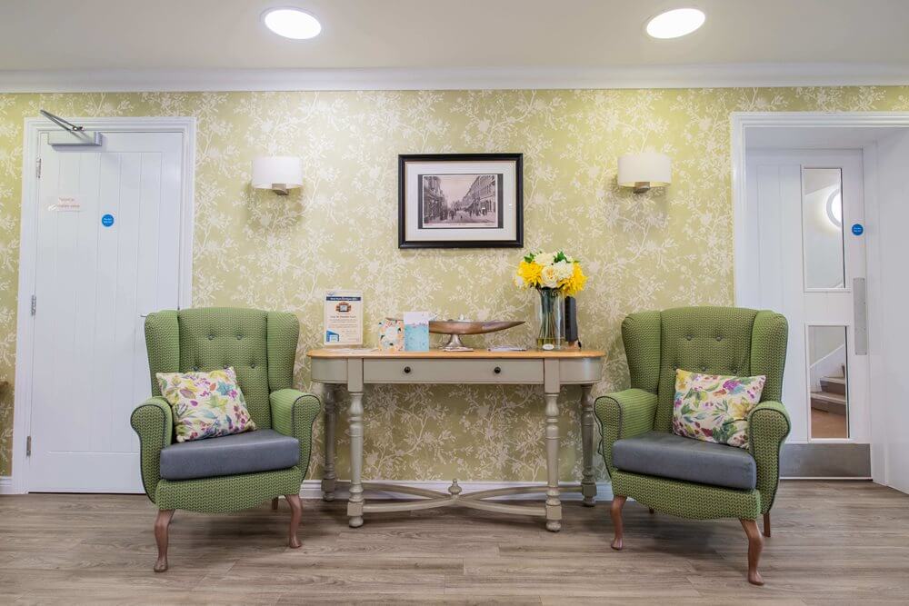 Care Assistant Bank - chandler sitting area