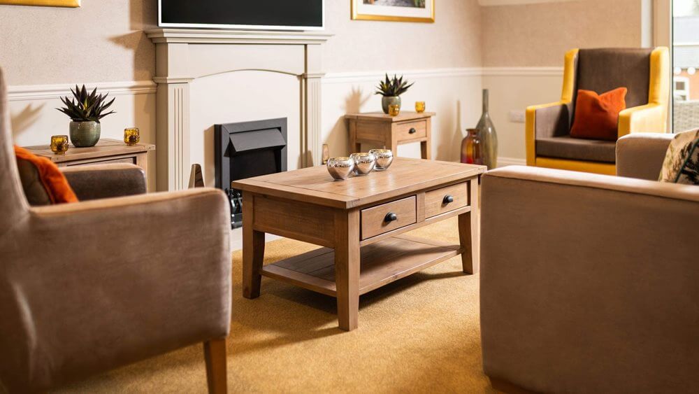 Brook House - Brook House lounge 2