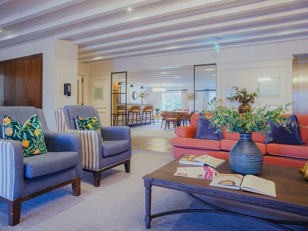 Louth Manor - Louth Manor lounge 3