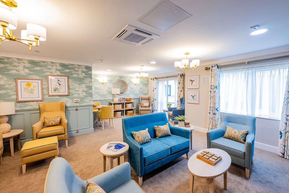 Second Chef - Bailey Lodge lounge 1