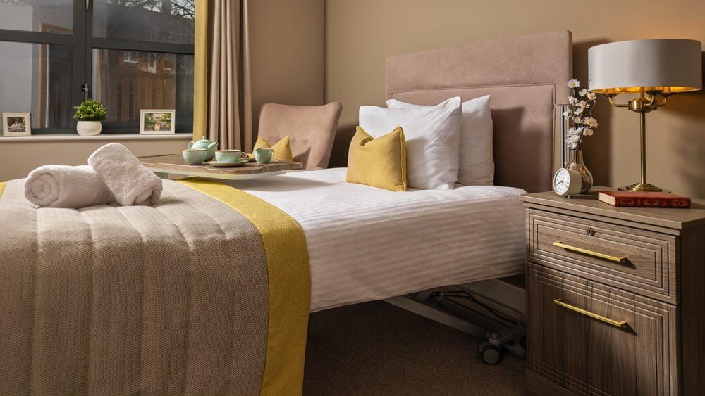 Claydon House - Claydon House bedroom 1