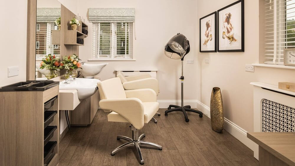 Oaken Holt - Oaken Holt salon