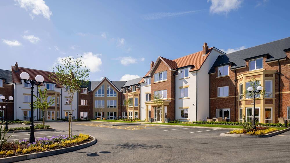 Louth Manor - Louth Manor lead