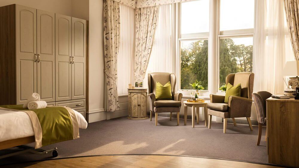 Oaken Holt - Oaken Holt bedroom