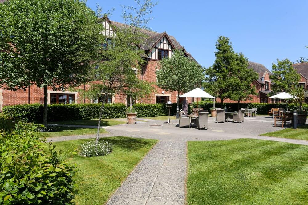 Domestic Bank - Sway Place EXT 2