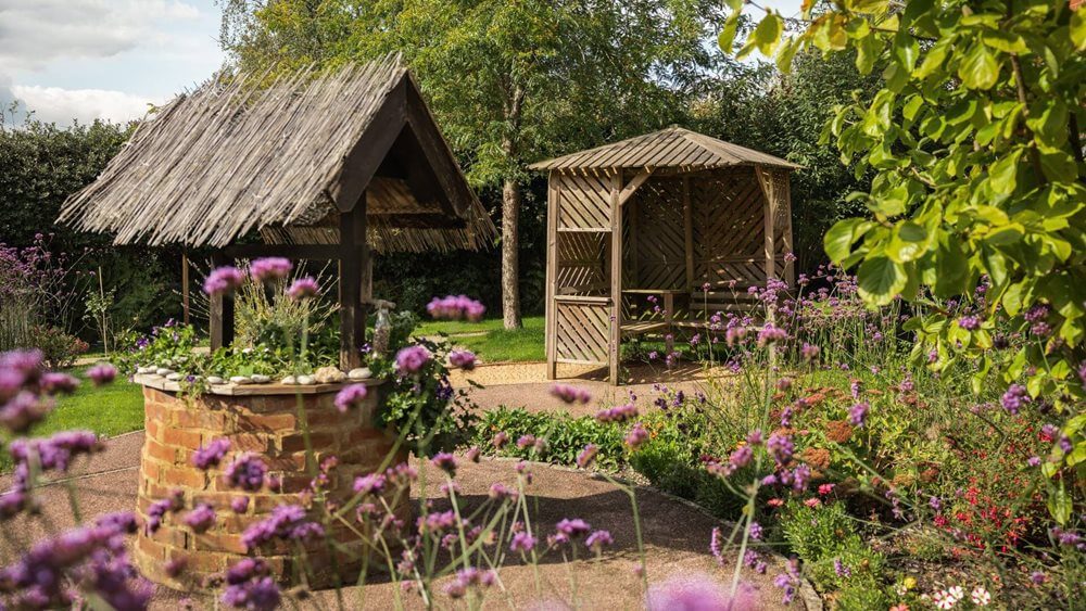 Heffle Court - Heffle Court garden