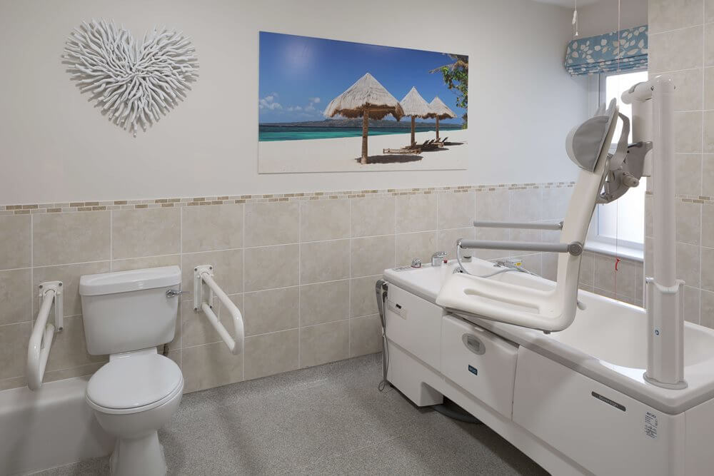 Ivy Grove - Ivy Grove bathroom 1