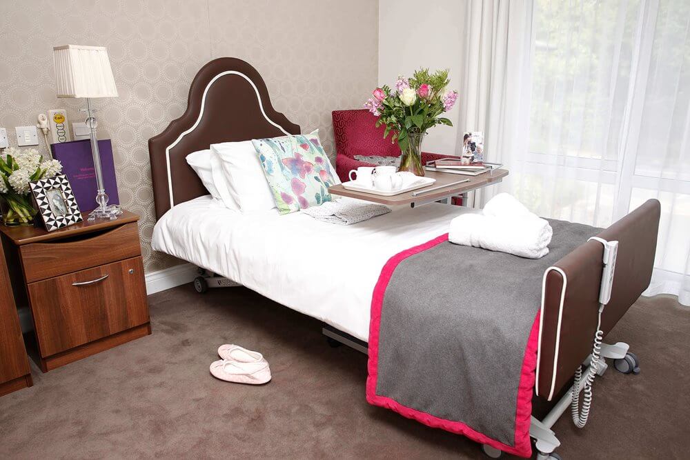 Housekeeper Bank - Bourley Grange - bedroom