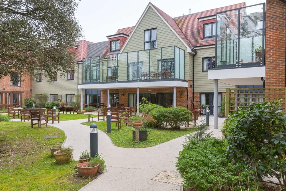 Ancasta Grove - Ancasta Grove garden 1