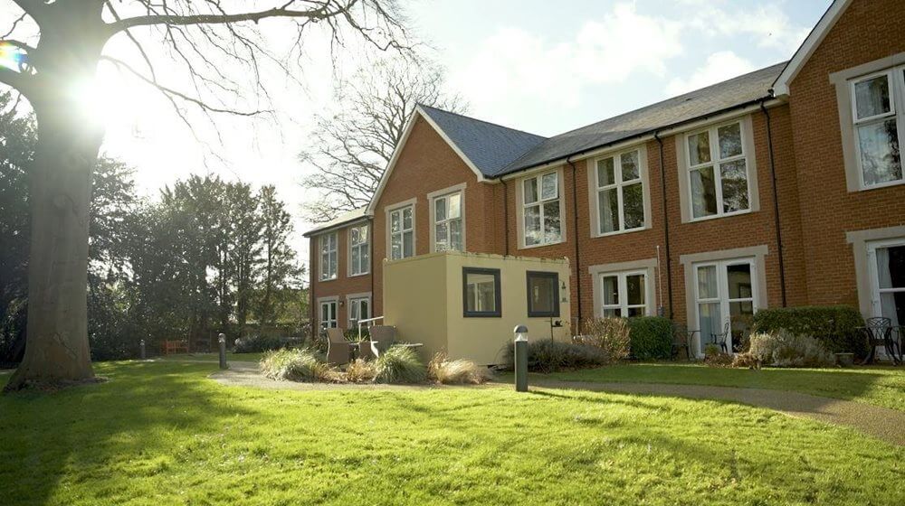 Maids Moreton Hall Care Home Buckinghamshire Care UK