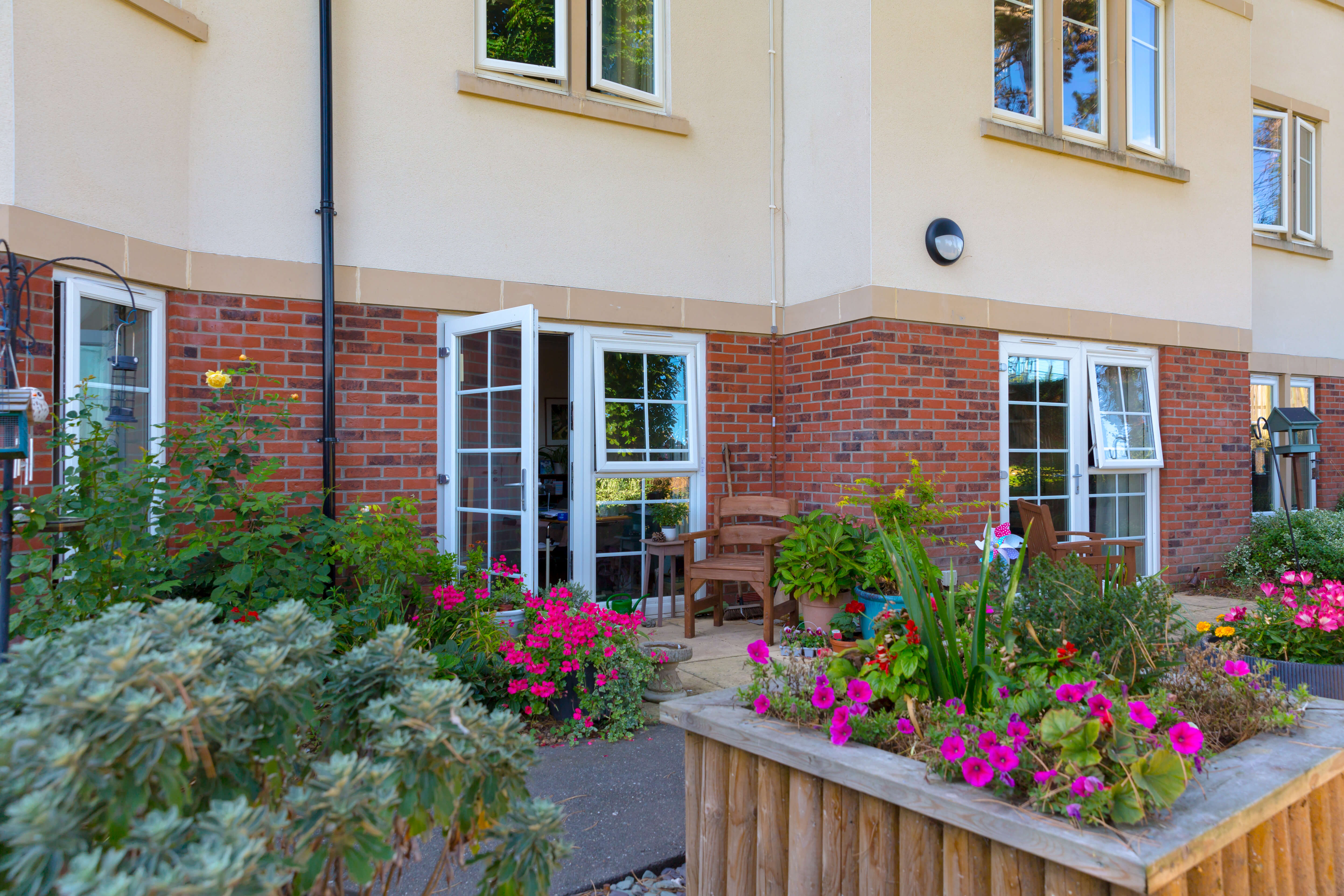 Colne View - Colne View - EXT 2