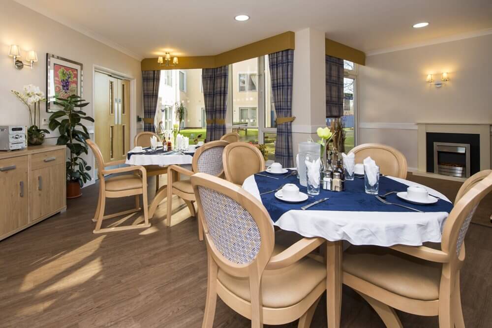 Oak House Care Home Slough, Berkshire Care UK