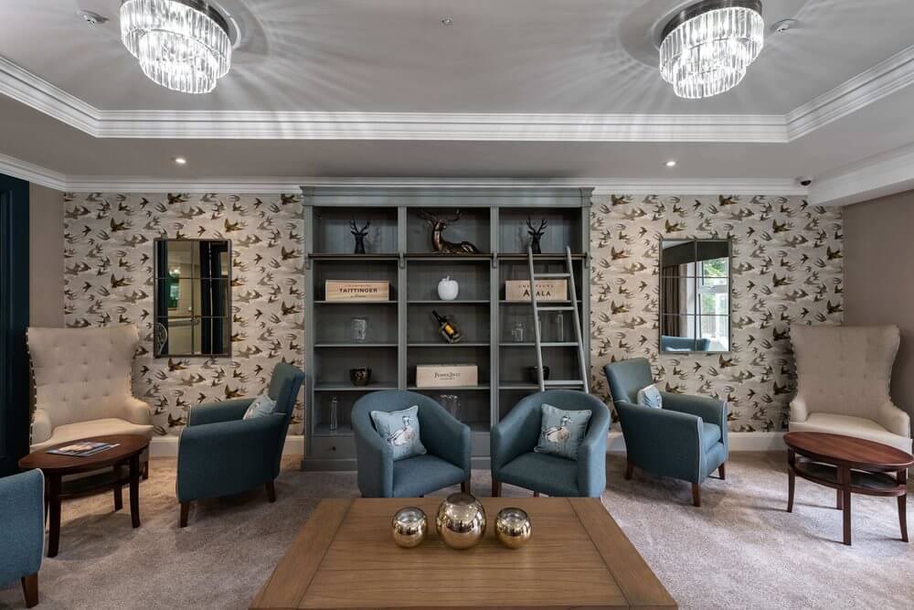 Tranby Park - Tranby Park lounge