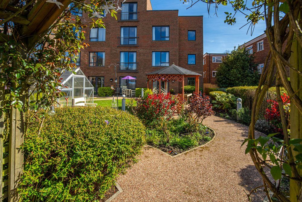 Buchanan Court - Buchanan Court garden 2