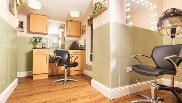 Bradbury House - Bradbury House salon