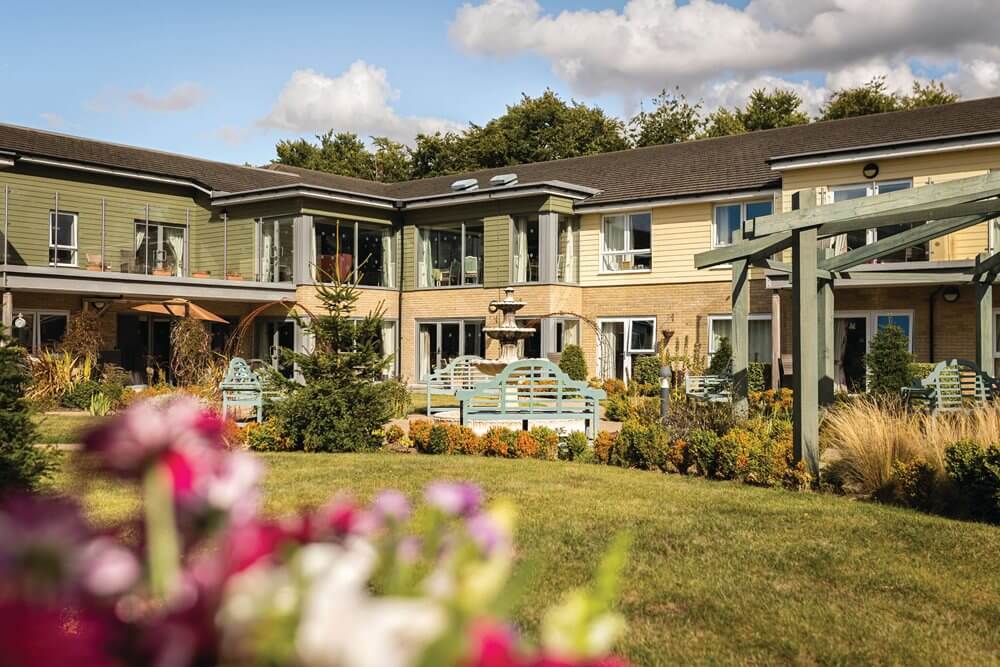 Ivy Court - Ivy Court lead