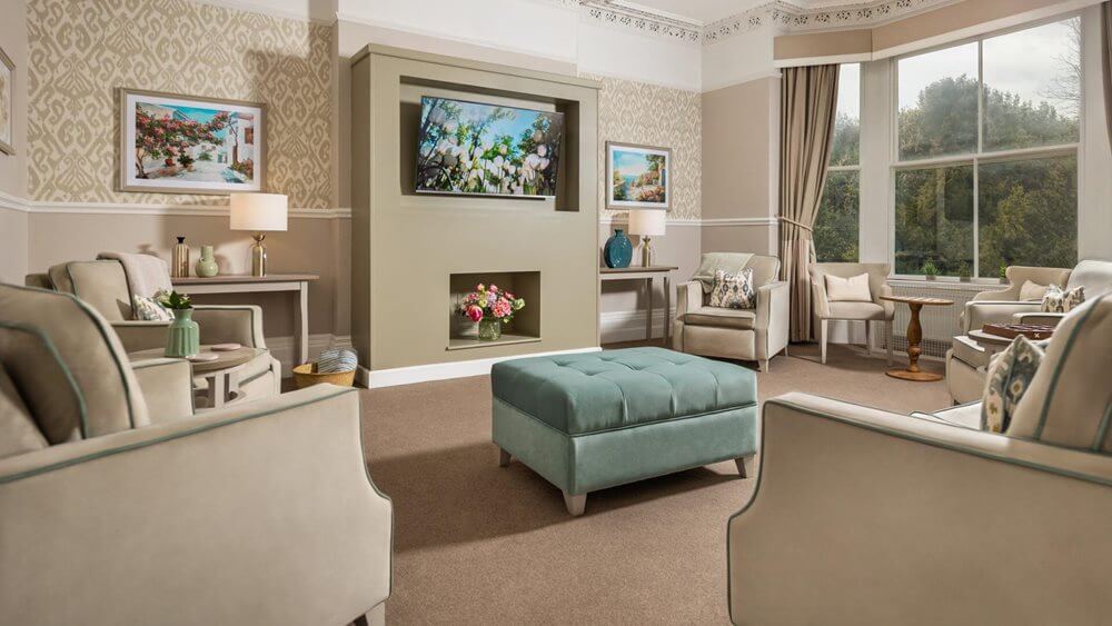 Claydon House - Claydon House lounge 3
