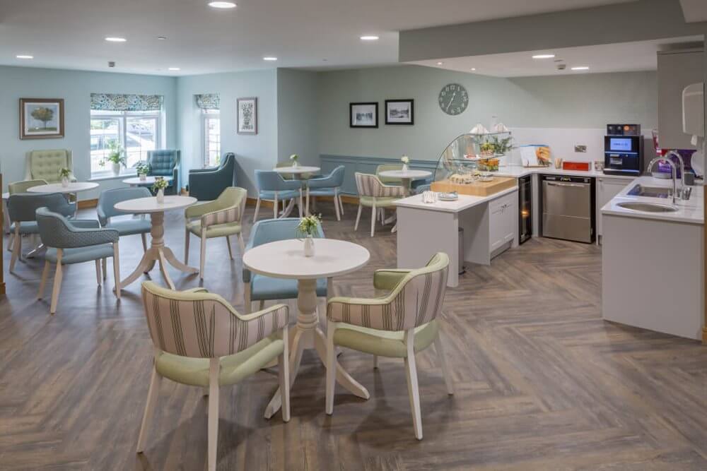 Team Leader Care Bank - Knebworth cafe 1