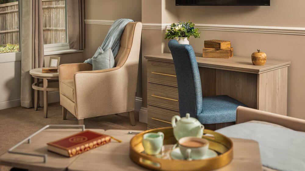 Oaken Holt - Oaken Holt lounge