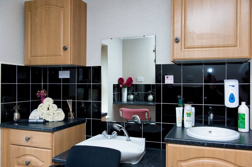 St Georges  - St Georges salon