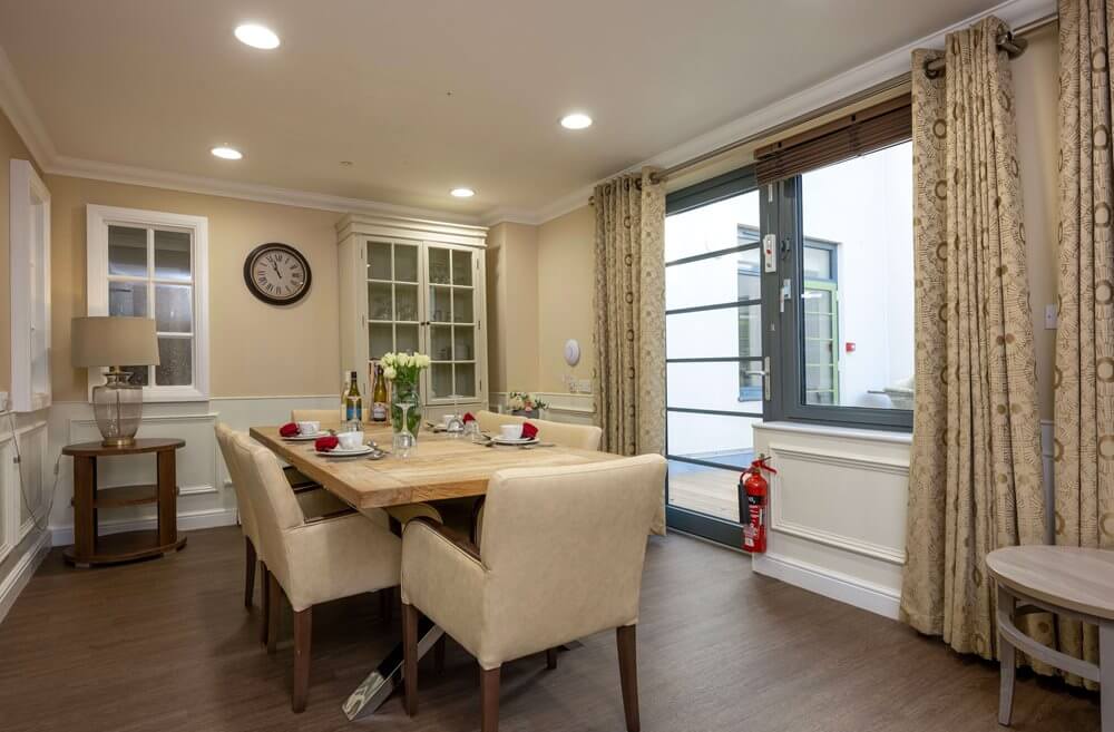 Cairdean House - Cairdean dinning room