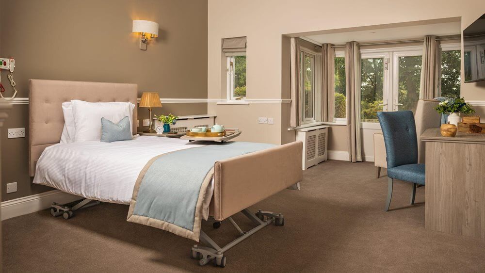 Oaken Holt - Oaken Holt bedroom