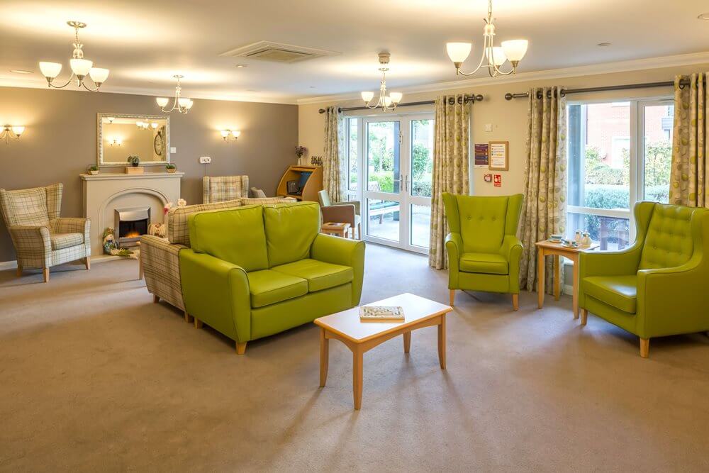 Team Leader Care Nights - Hartismere Place lounge 4