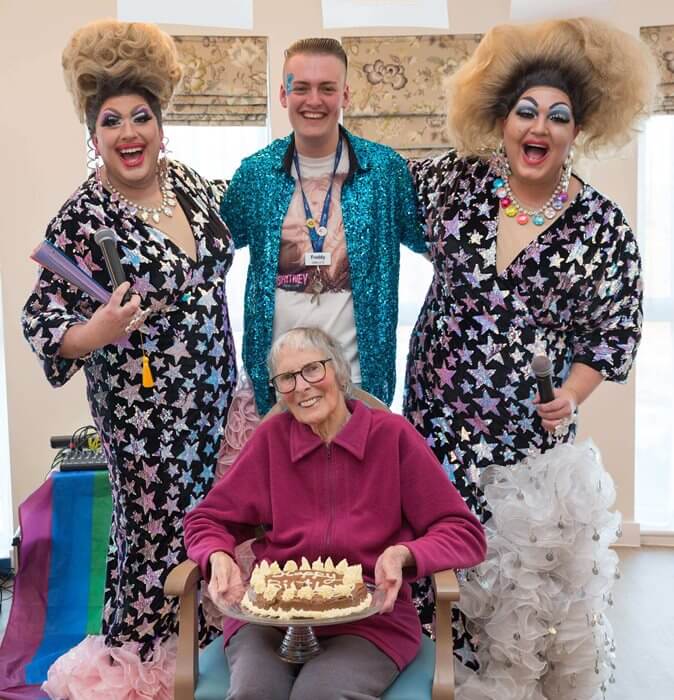 Foxbridge House - foxbridge drag queen visit 