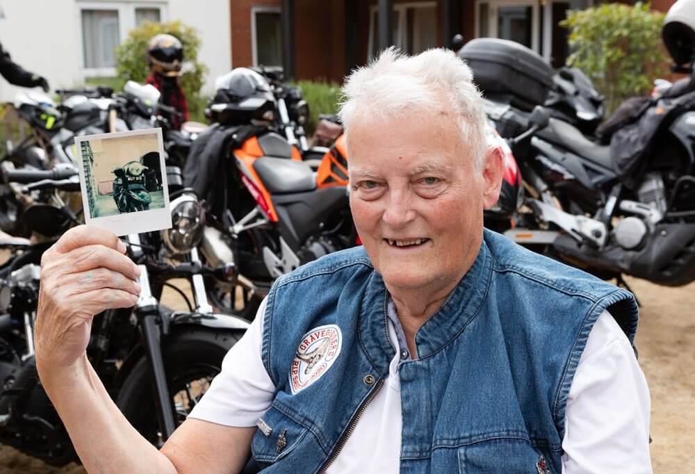 When the team at Hartismere Place discovered that Tony, 85, was an avid motorcyclist in his youth, they were determined to make his wish to relive his biker days come true. 