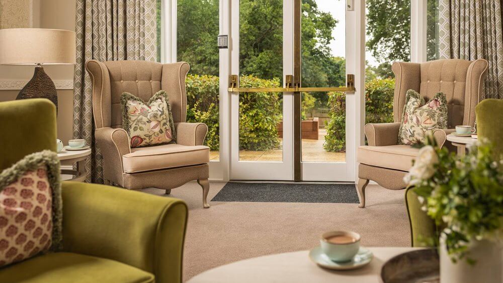 Oaken Holt - Oaken Holt lounge