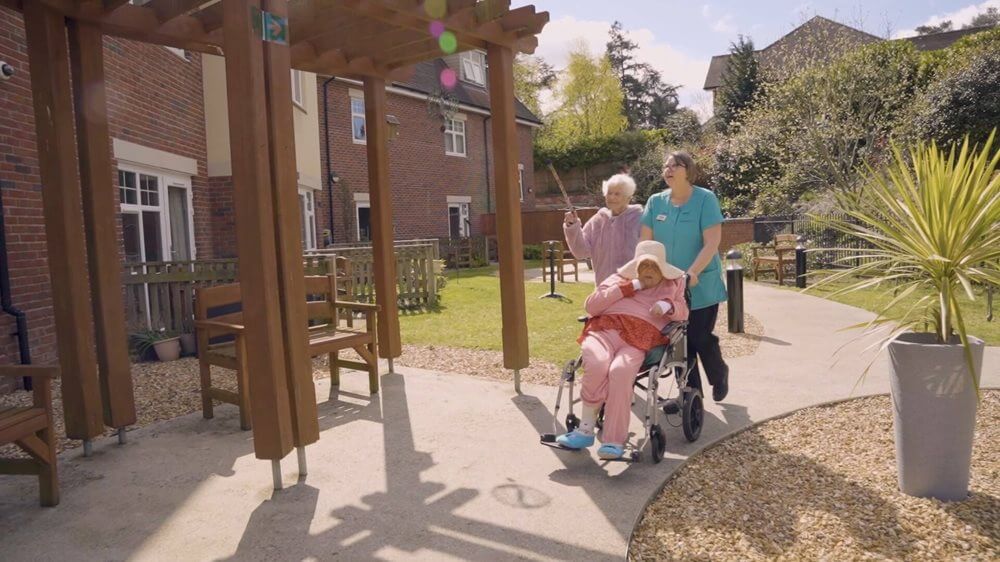 A Relative's Story - Mum is in good hands here