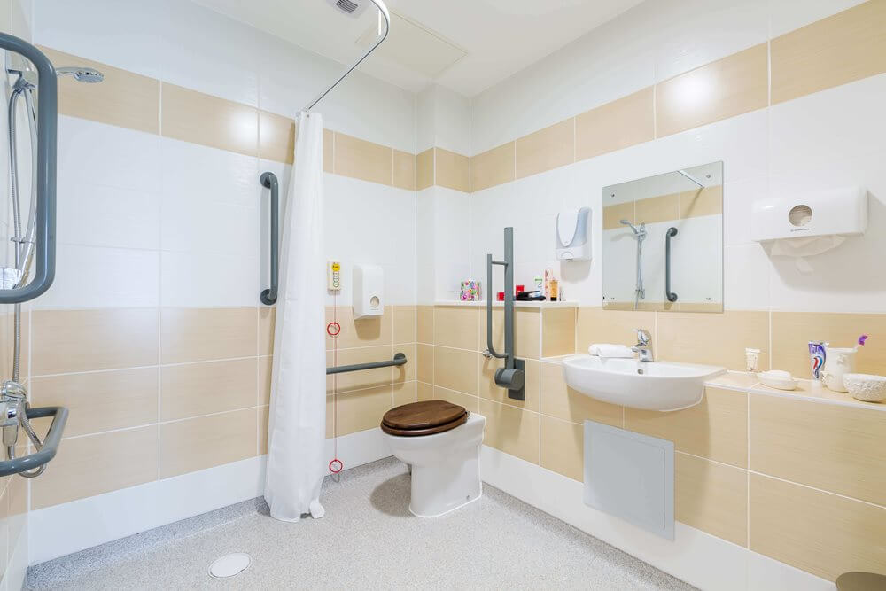 Lifestyle Lead - Bookham- bathroom